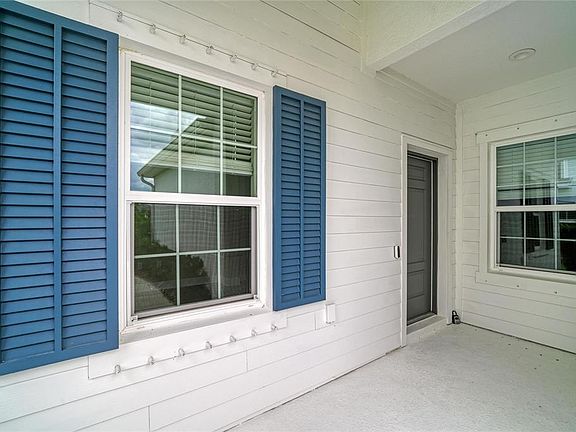 4th image of 4739 Willow Bend Ave