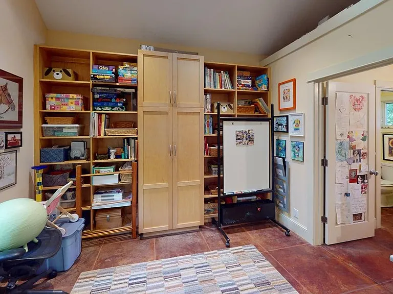 76 Tamalpais Ave — Photo 37