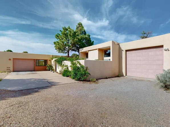 725-1 Tramway Ln NE, Albuquerque, NM 87122