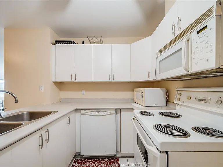 540 Ouellette Ave #5B — Photo 13