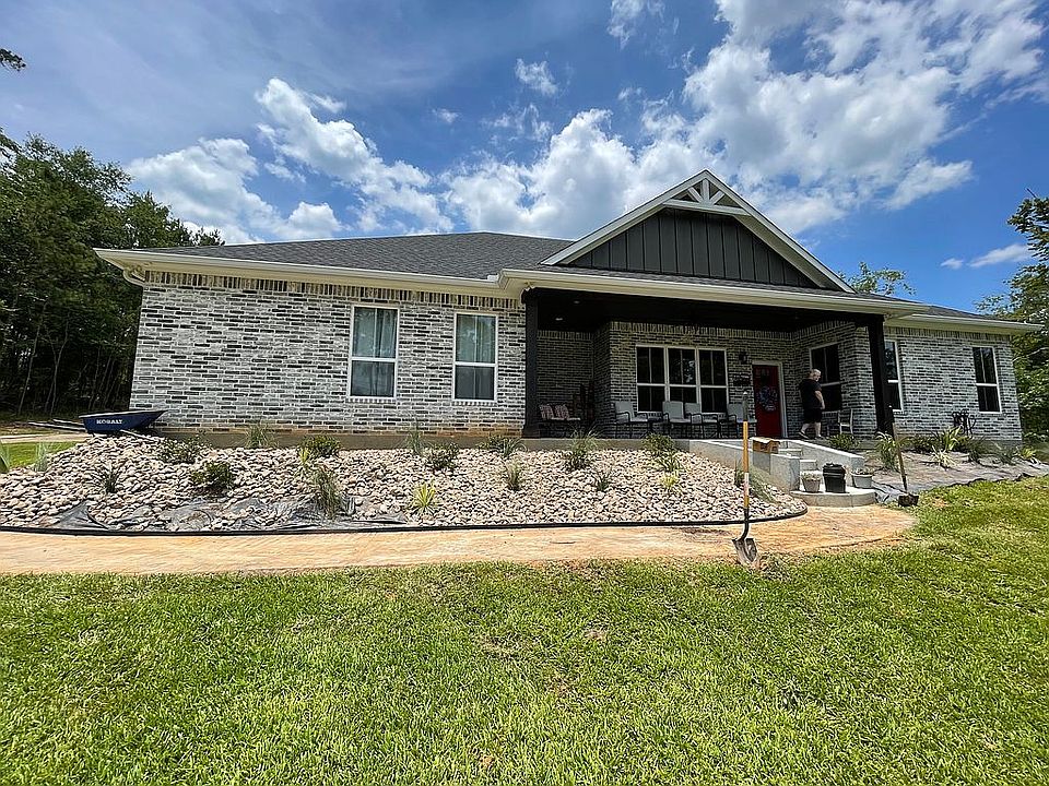 1st image of 299 W Lake Dr