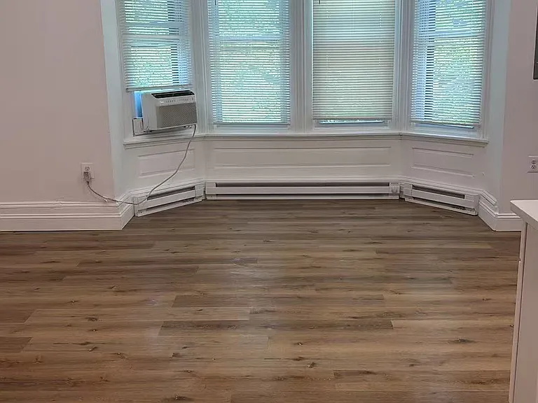 4517 Chester Ave #2F — Photo 2