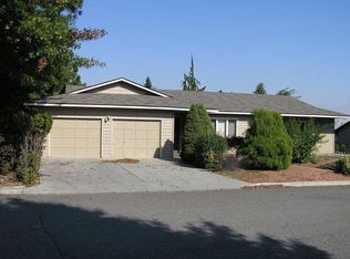 1516 Woodhaven Pl, Wenatchee, WA 98801