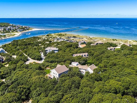 4th image of 11 Island Creek Ln