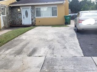 2420 NW 179th Ter, Miami Gardens, FL 33056