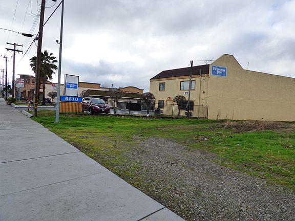 4th image of 6600 Stockton Blvd