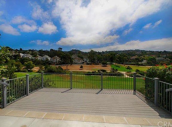 3rd image of 734 Camino De Los Mares