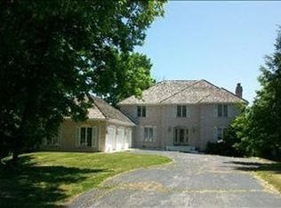 394 Wessex Rd, Valparaiso, IN 46385