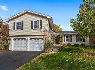 1307 Brush Hill Cir, Naperville, IL 60540