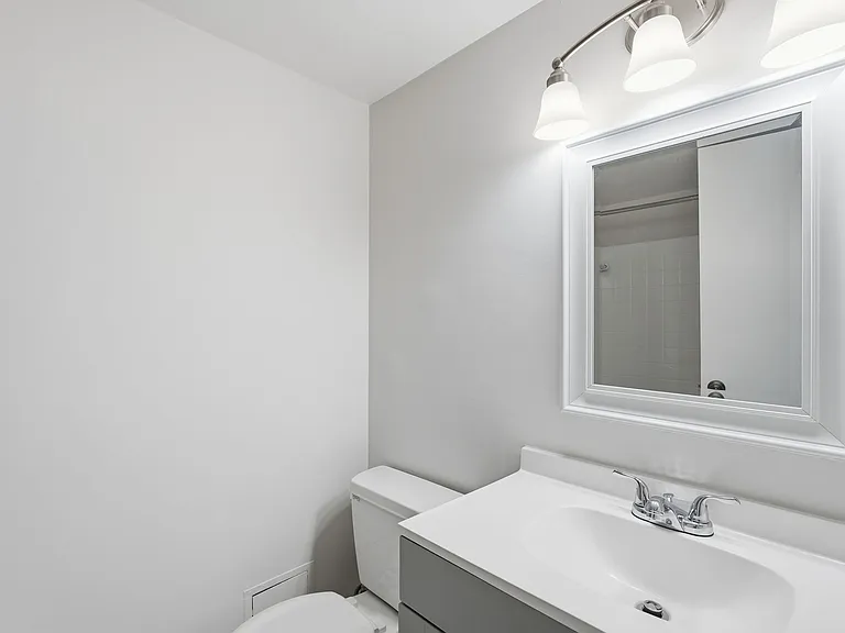 2nd bathroom