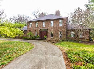 1827 Lakewood Dr, Lexington, KY 40502