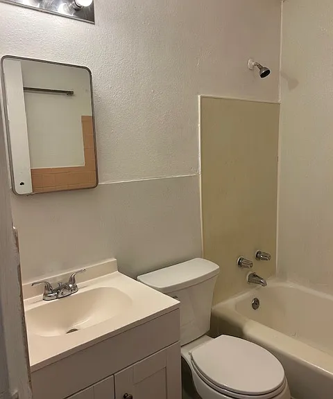 6826 Friarwood Dr — Photo 10