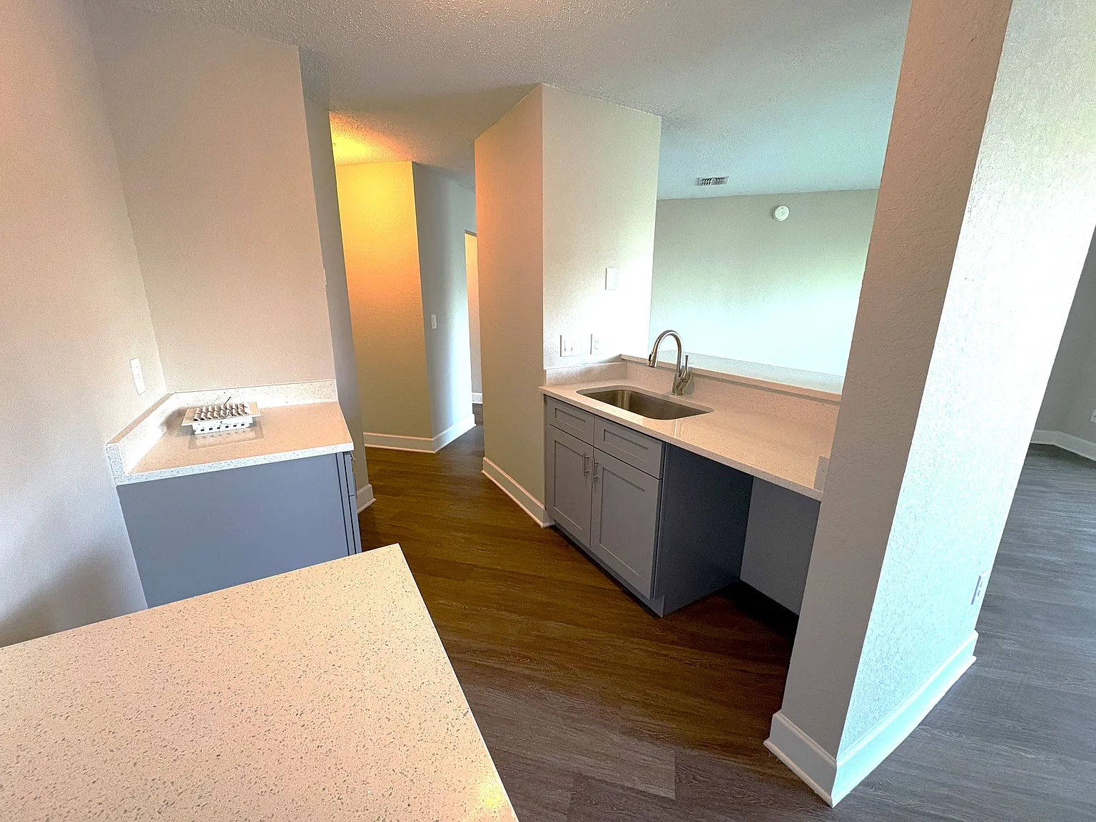 2516 Woodgate Boulevard, #106 - 106 — Photo 4