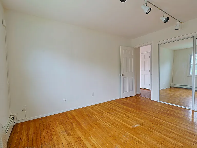6 Alpine Dr #E — Photo 10