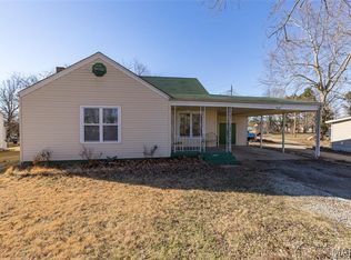 910 High St, Fredericktown, MO 63645