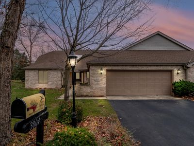 3804 Pheasant Walk Dr, Valparaiso, IN, 46383
