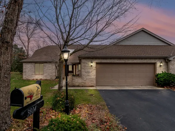 3804 Pheasant Walk Dr, Valparaiso, IN 46383