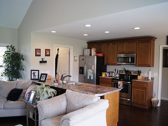 5th image of 300 Smotherman Ln