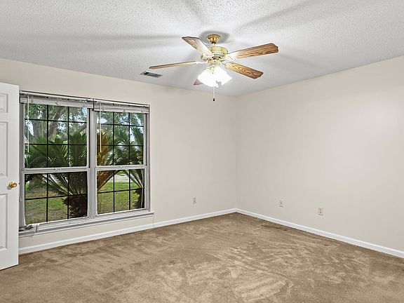 4th image of 1010 Canton Ct