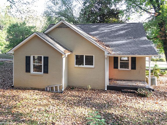 3rd image of 305 Westwood Dr