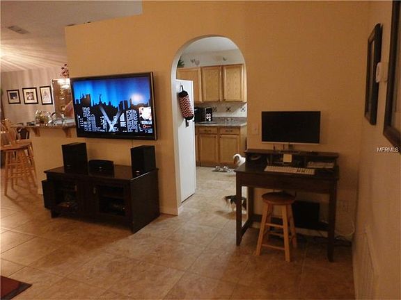 4th image of 4064 Stonefield Dr