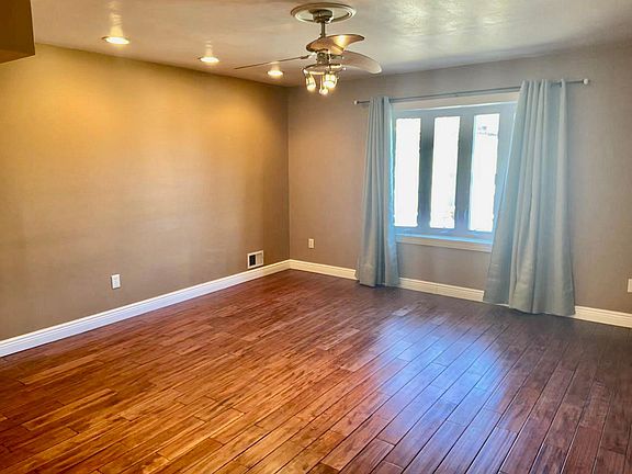 5th image of 55 Tremont Ave #1