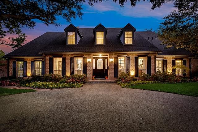 1st image of 5948 Meadow Crest Dr