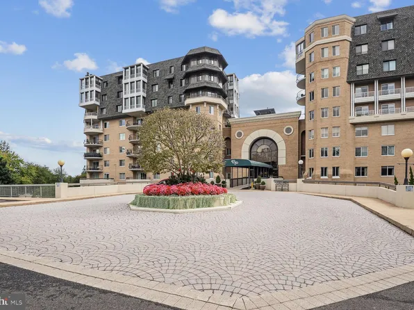 1250 S Washington St Unit 608, Alexandria, VA 22314