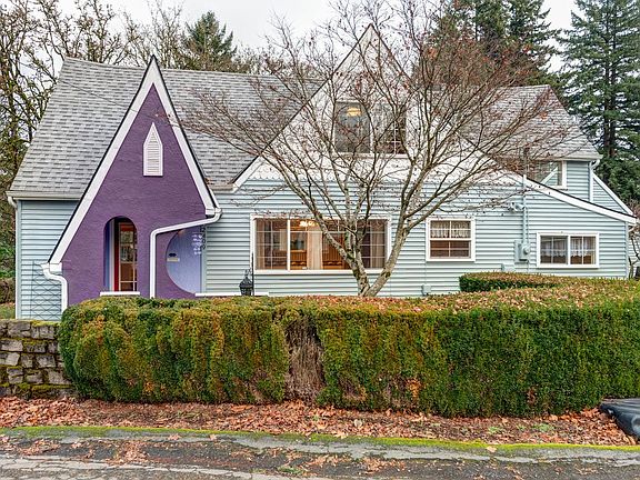 4th image of 2409 Algona Dr