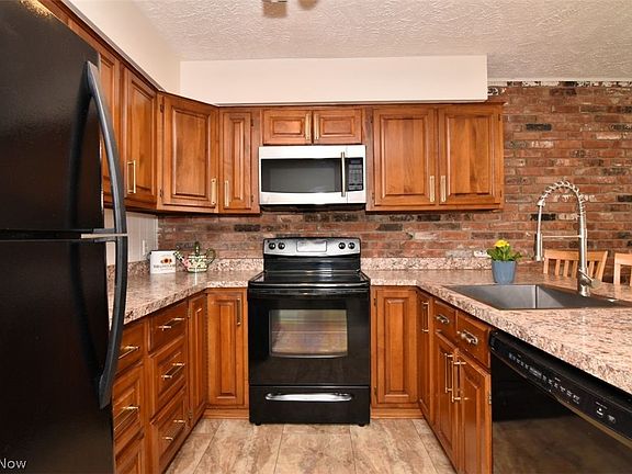 5th image of 11106 Kimmeridge Trl APT 9B