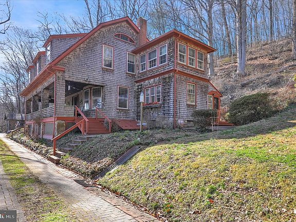 4th image of 900 Friedensburg Rd