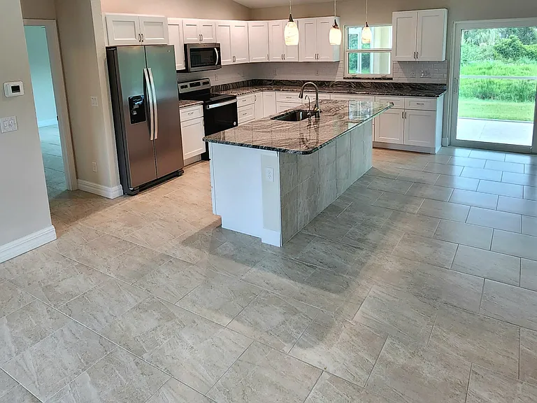 2698 Zuber Ln — Photo 2
