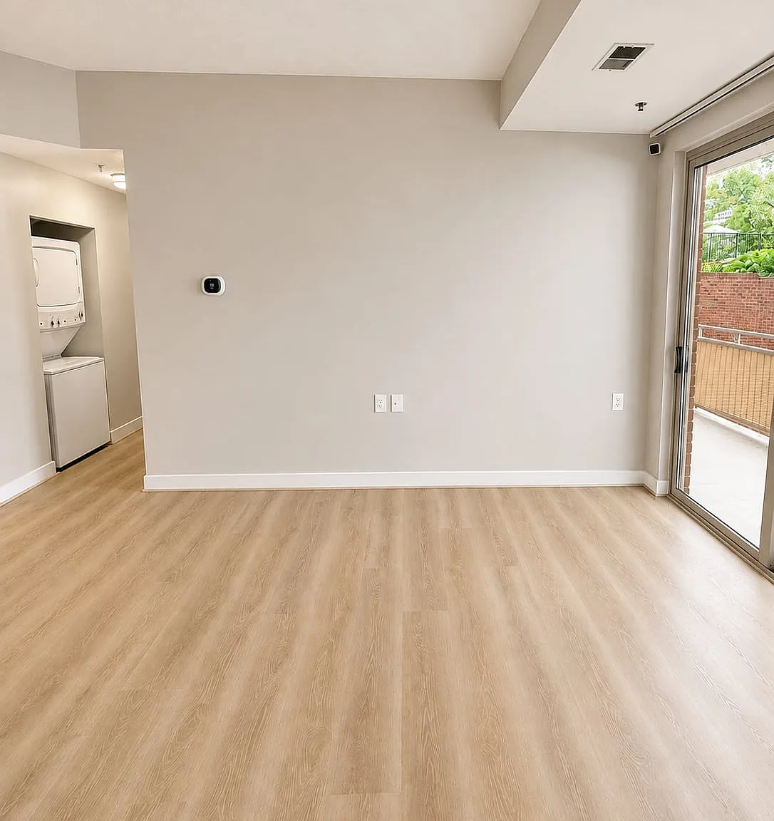 2 bed, 1141 sqft, $3,100 — Photo 2