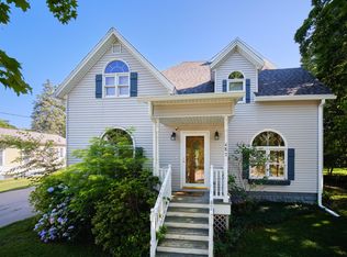 487 4th St, Manistee, MI 49660