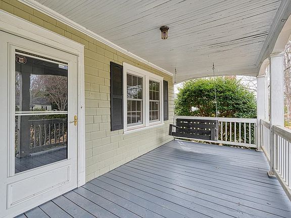 3rd image of 131 Ponce De Leon Ave