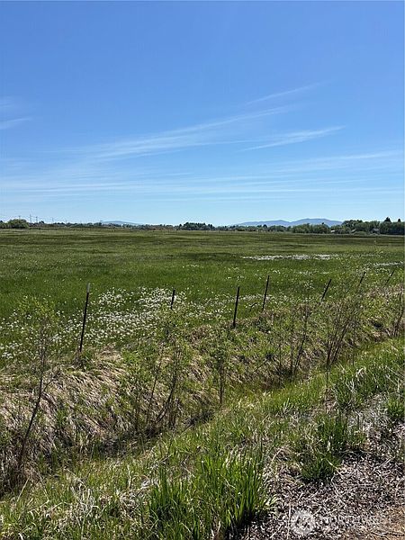 3rd image of 1 Reecer Creek Rd.