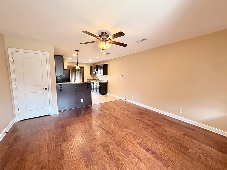 455 Needmore Rd #7 — Photo 4