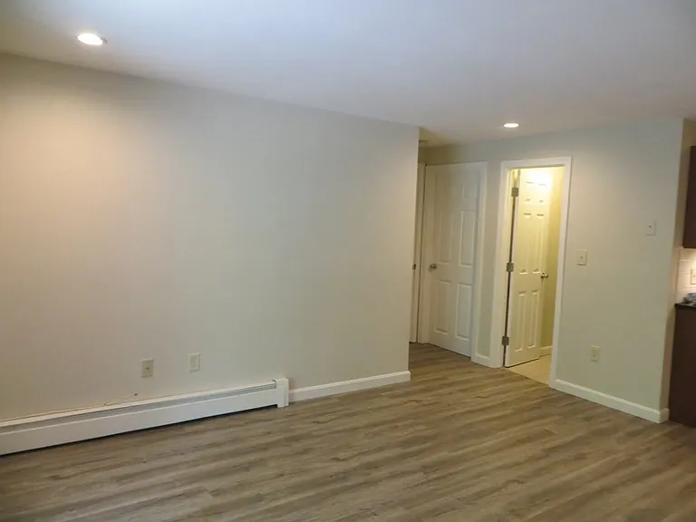 49 Parker Ave #8 — Photo 7