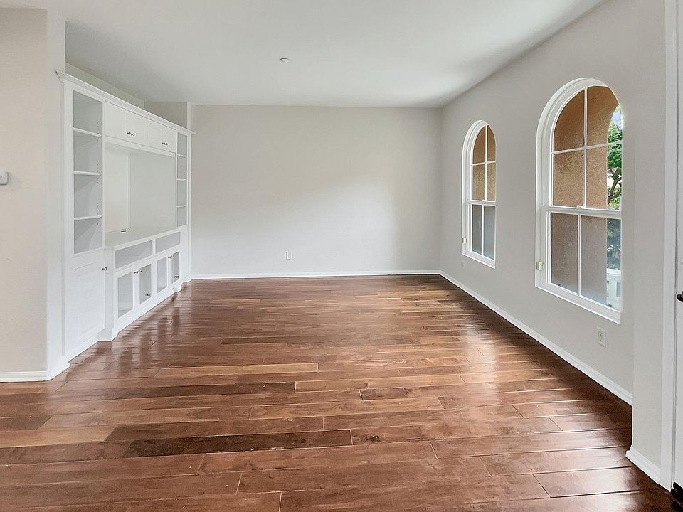 1st image of 17022 Calle Trevino Unit 9