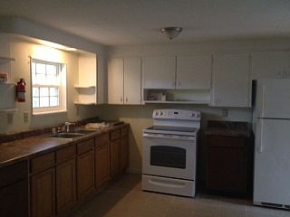 5th image of 513 Benton Cir