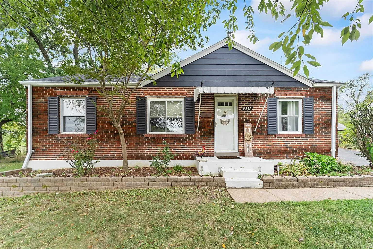 9252 Southview Ln photo 1