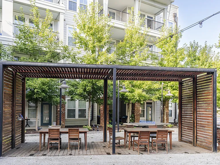 Bluebird Row Apartments — Photo 29