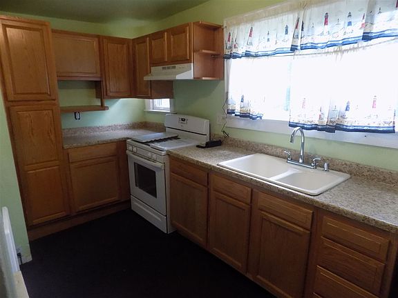 3rd image of 2230 W Washington Ave