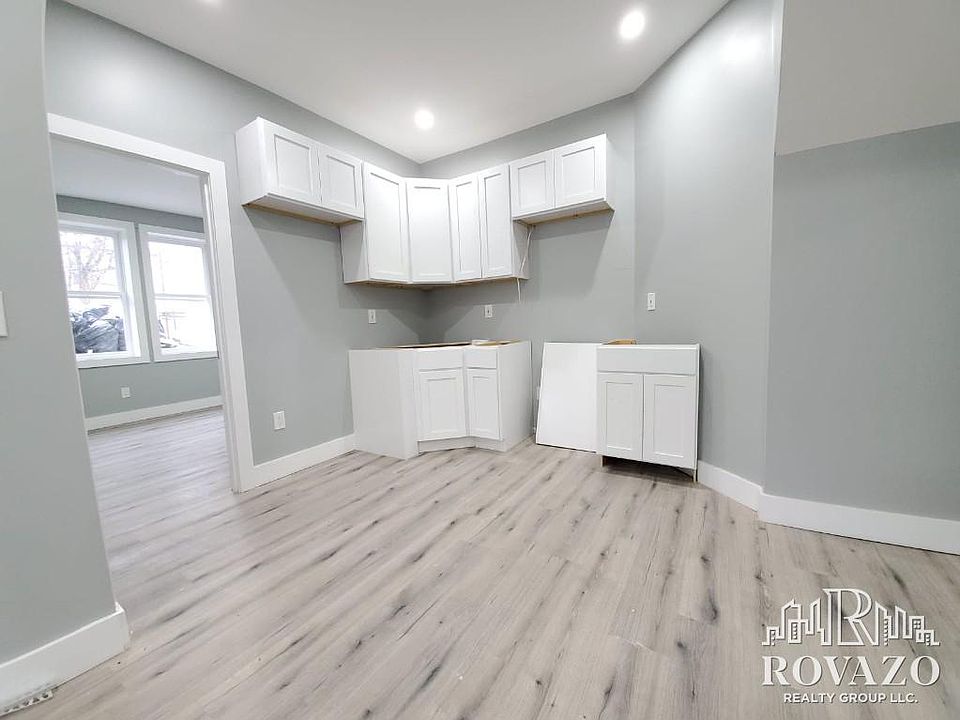 1st image of 502 N 9th St Floor 1