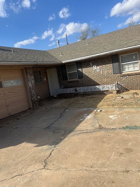 1st image of 1901 NE 52nd St