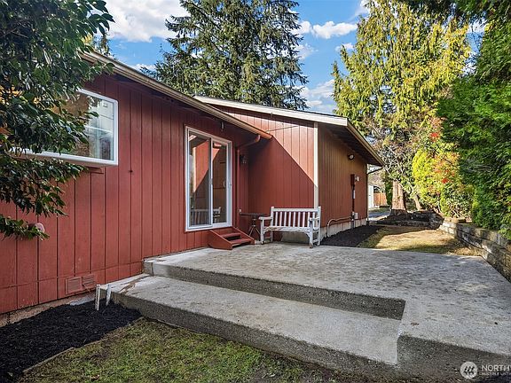 5th image of 27023 NE Miller Street