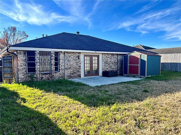 3rd image of 9824 E Wheaton Cir