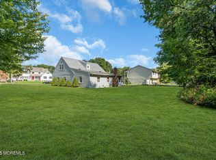 52 Warren Pl, Middletown, NJ 07748