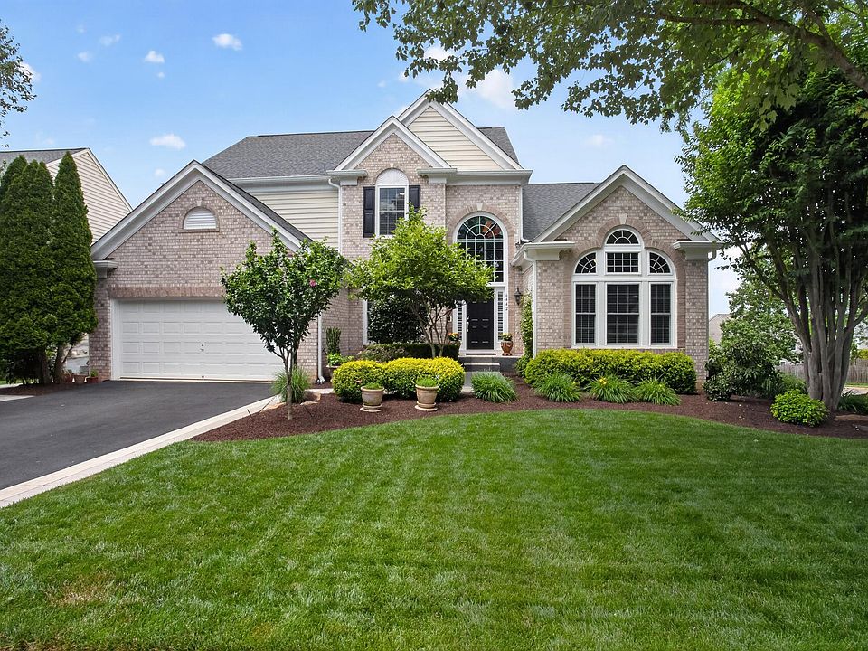 1st image of 6442 Whites Mill Ln