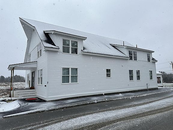 5th image of 7 Twin Falls Dr APT 3